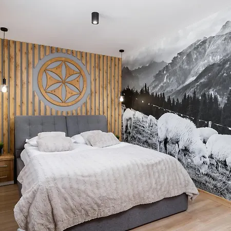 Apartment Premium Salwatorianska Mountain View By Renters Prestige
