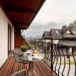 Premium Salwatorianska Mountain View By Renters Prestige 아파트