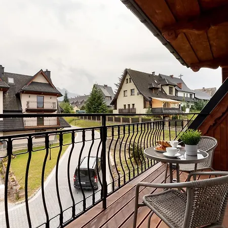 Premium Salwatorianska Mountain View By Renters Prestige Apartment