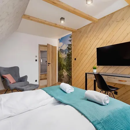 Premium Salwatorianska Mountain View By Renters Prestige Apartment