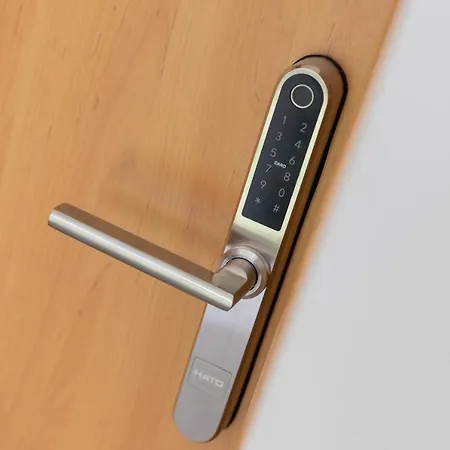 Premium Salwatorianska Mountain View By Renters Prestige *