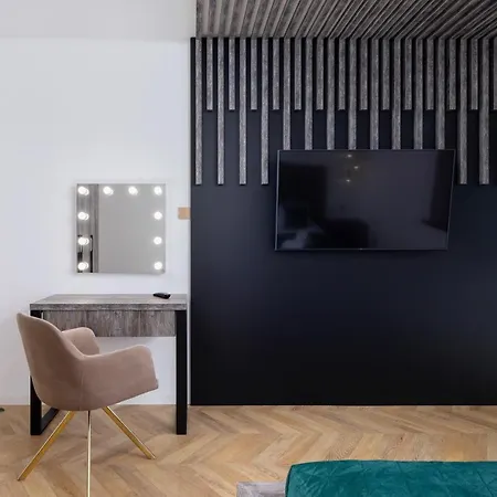 Premium Salwatoriańska Mountain View By Renters Prestige *