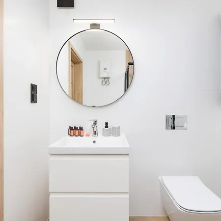 Apartment Premium Salwatorianska Mountain View By Renters Prestige *