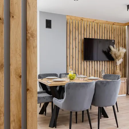 Premium Salwatoriańska Mountain View By Renters Prestige *