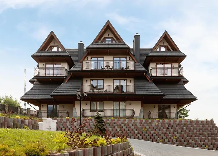 Premium Salwatorianska Mountain View By Renters Prestige * 扎科帕内