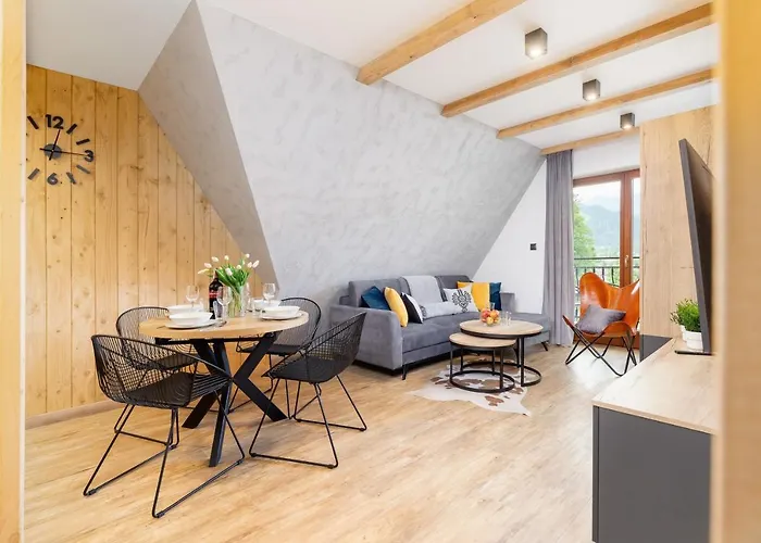 Premium Salwatorianska Mountain View By Renters Prestige * 扎科帕内